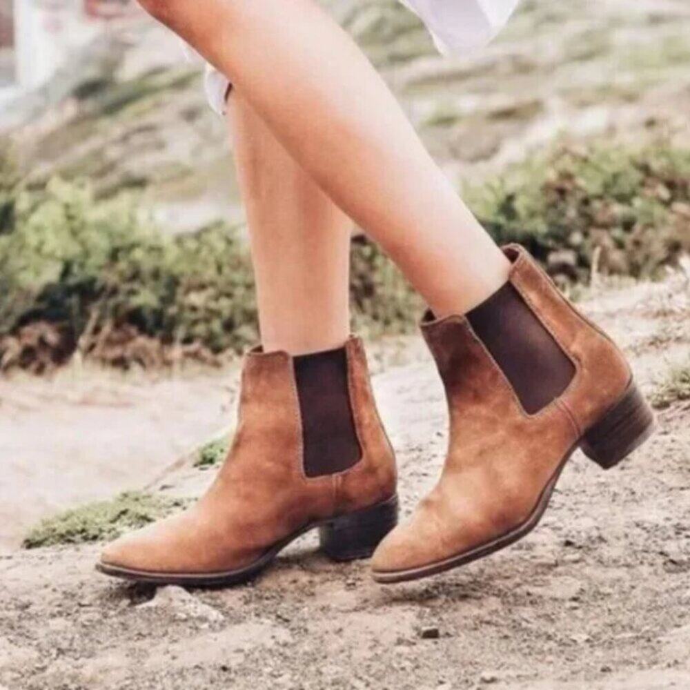 NEW Frye Dara Chelsea Boots Ankle Oiled Suede Leather Chestnut Brown 9